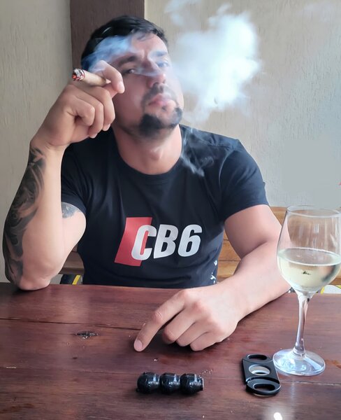 Singura sau divortata si vrei ceva strong si discret? Hai pe whatsapp!