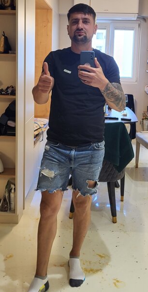 Caut chirie in Bucuresti de preferabil cu o fata sau o doamna